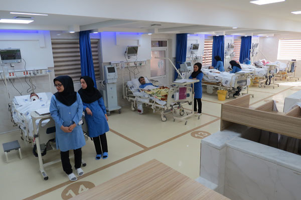 نقش پرستاران در بیمارستان