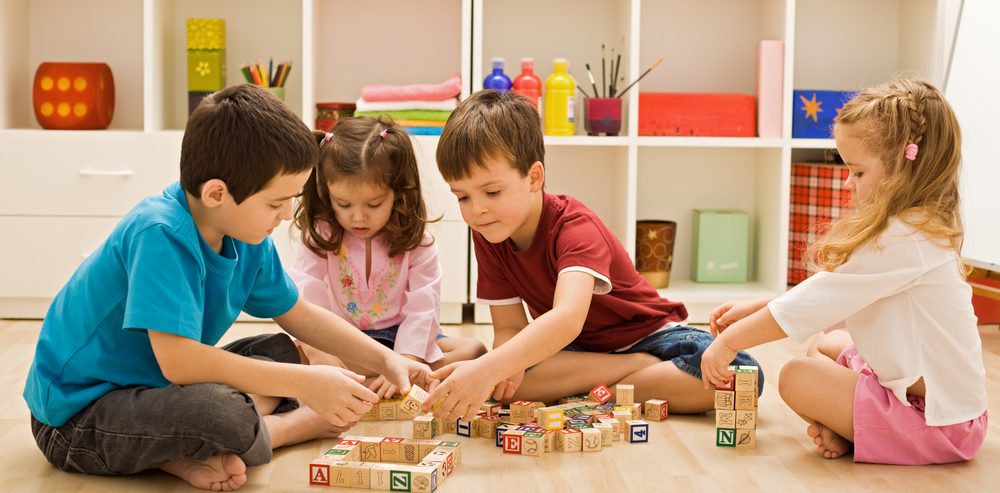 بازی درمانی برای کودکان اوتیسمی