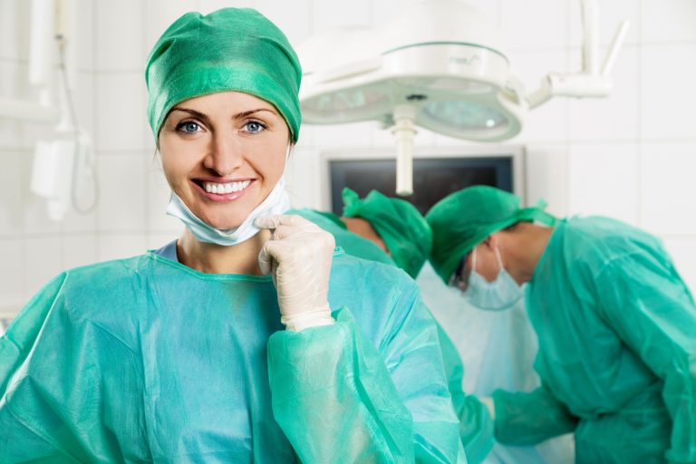 مراقبت از بیمار در اتاق عمل و توضیحاتی پیرامون طبقه بندی جراحی